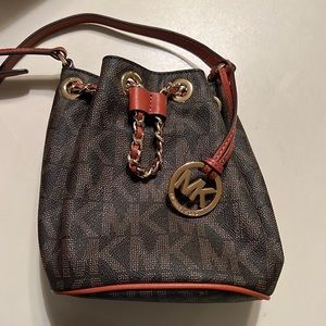 Michael Kors small bucket bag